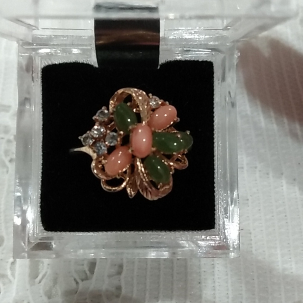 NIB Vintage Semi-Precious Gem Stone Gold Ring